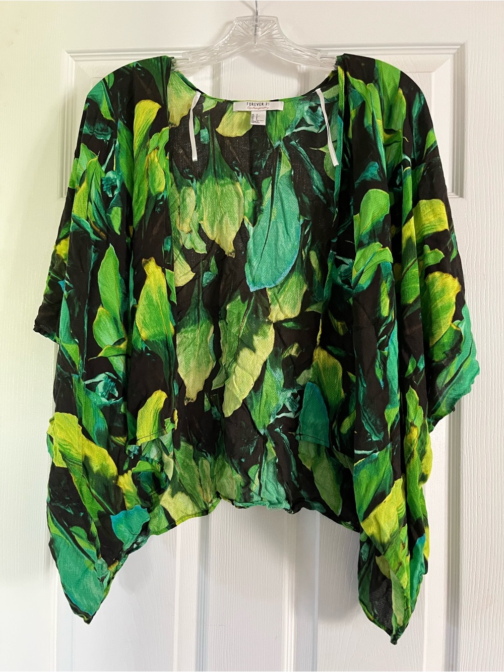 Forever 21 Green Leaf Print Lightweight Kimono top size small oversized